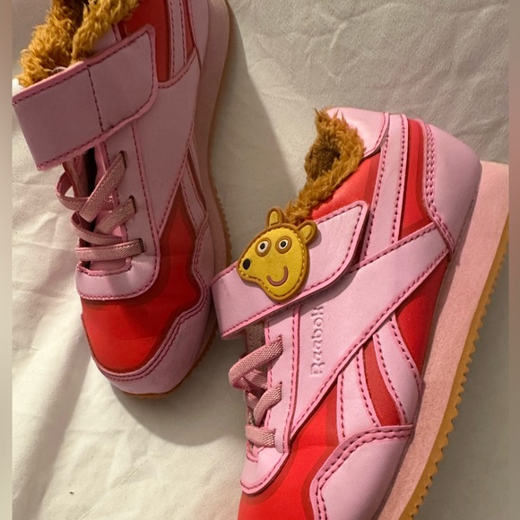 PEPPA PIG REBOOK CLASSICS - Picture 12 of 13